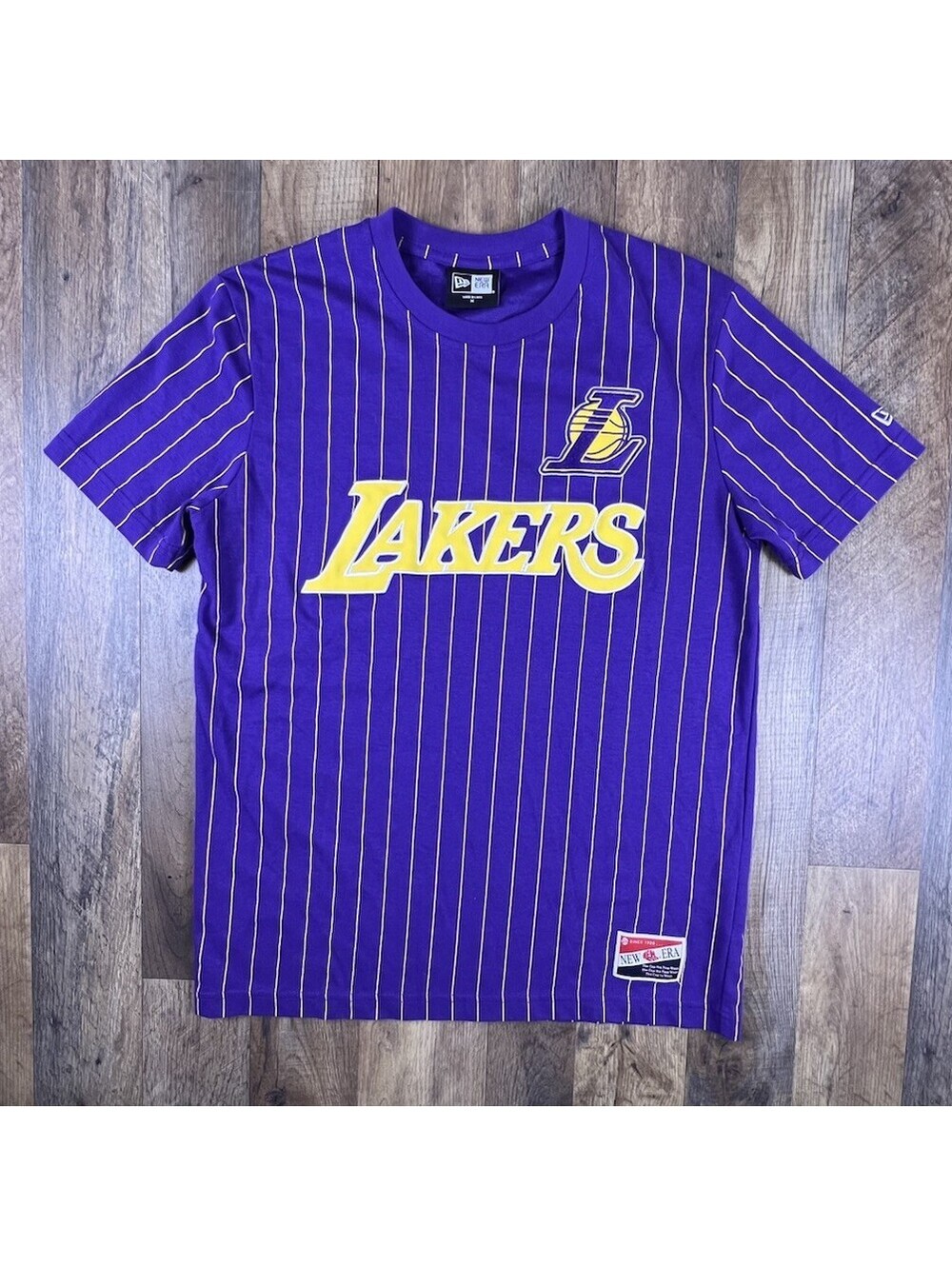 LA Los Angeles Lakers New Era Pinstripe NBA Stitched Throwback Patch T Shirt M